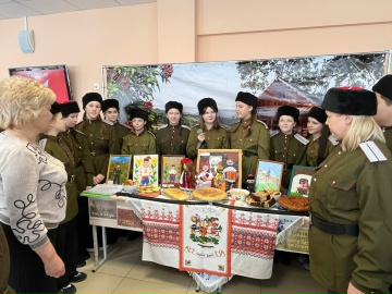 3i1fb2WJj класс казаков на фестивале в лицее.jpg